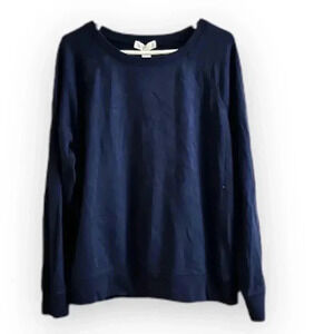 Forever 21 top size large ultimate comfort top featuring a relaxed fit.